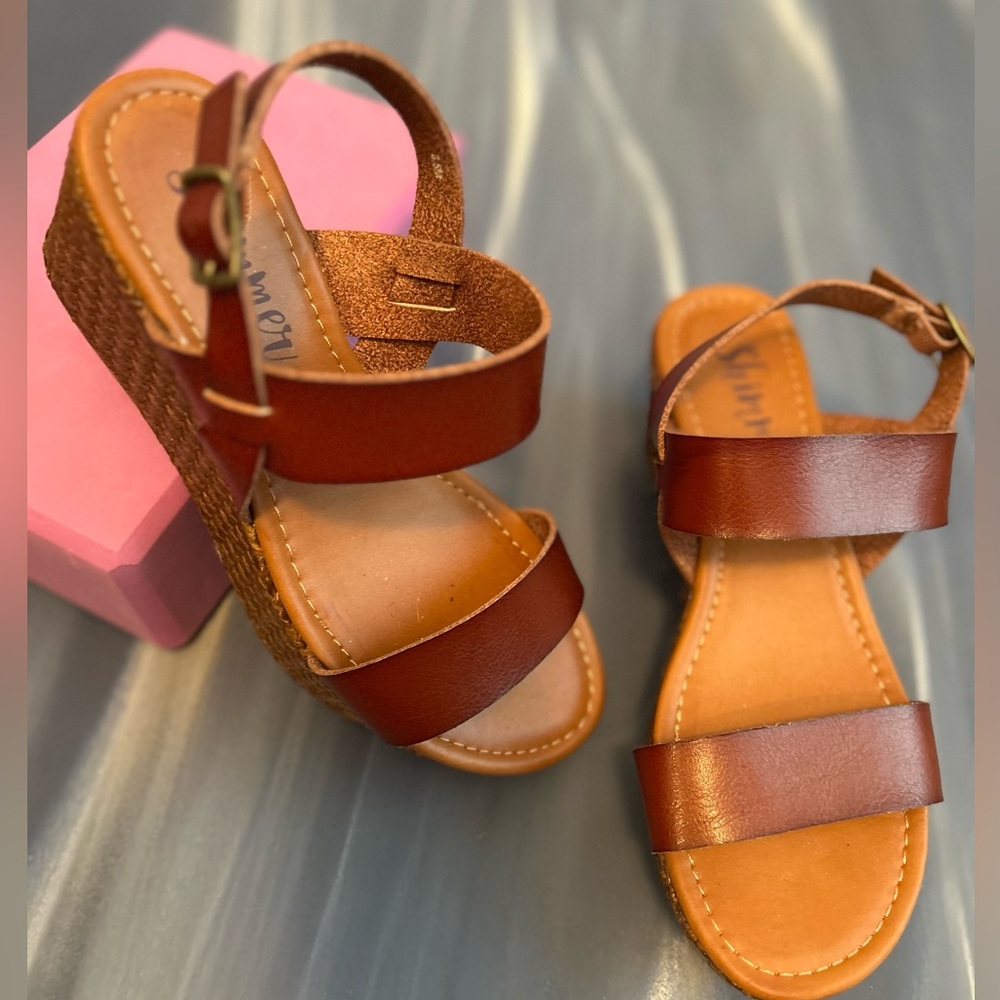 Shimmer by EDL Dream Brown Sandals Women’s Size 6.5 NWOT